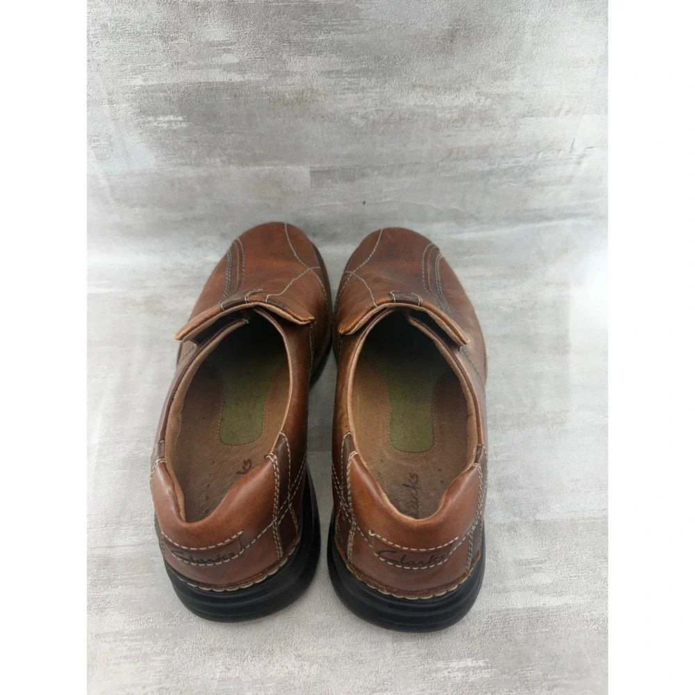 Clarks men slip